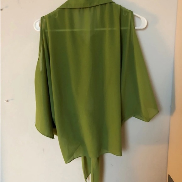 Green button down - Picture 2 of 2